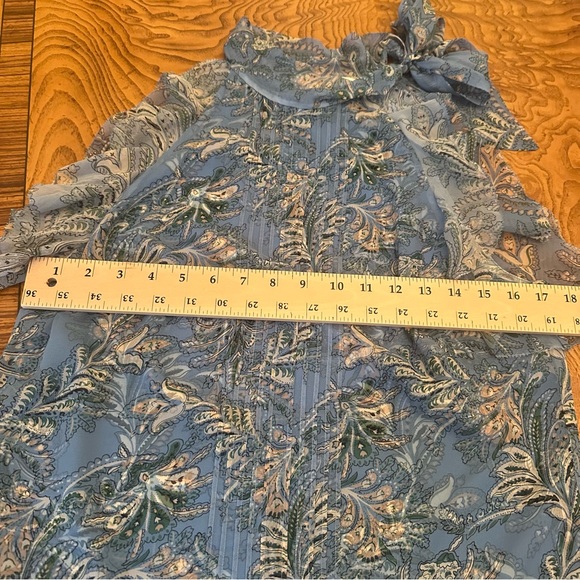 Veronica Beard Dali Silk Light Blue Floral Halter Top Blouse. Size 8. Like New. - Picture 6 of 8